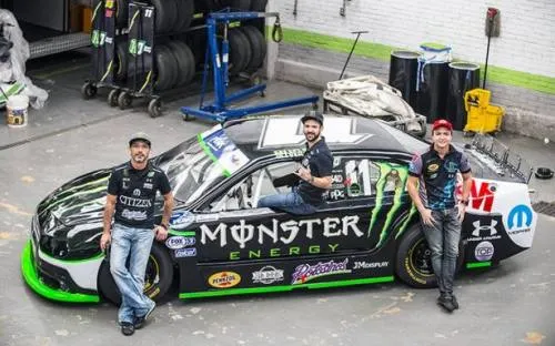 La clave es poder y velocidad en la NASCAR México