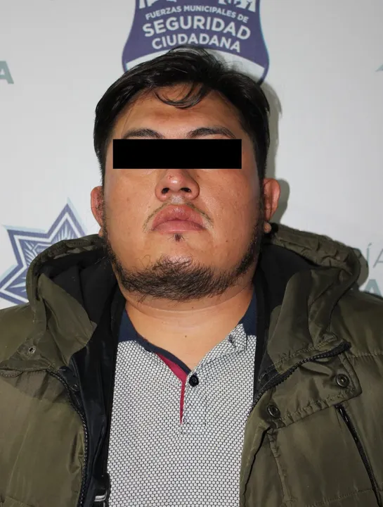 Detuvo policía municipal de Puebla a tres probables asaltantes