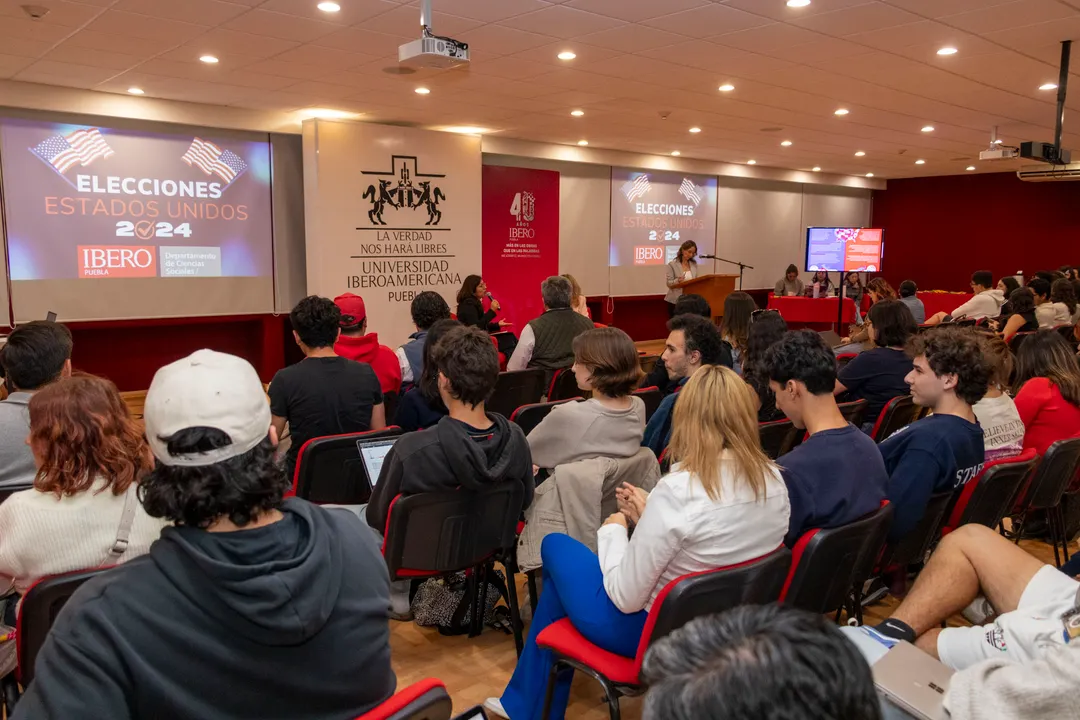 Ibero Puebla sigue de cerca elecciones en EE.UU. con la Noche Electoral
