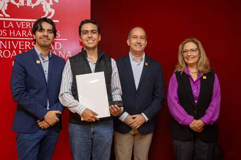 ibero-pue-premio-ceneval-de-excelencia-egel