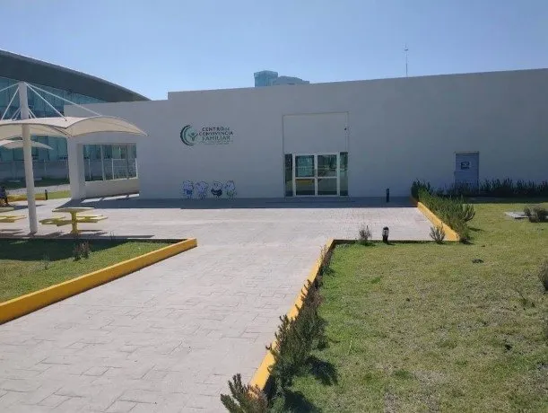 Remueven a 13 trabajadores del Cecofam Puebla por presuntos cobros en dictámenes familiares