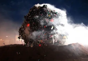 Meteorito de 35 toneladas de basura cae en Ginebra