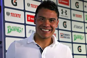 Monterrey se hace de servicios de Pablo Barrera