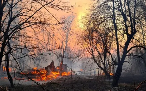 Incendio en Chernóbil, a dos kilómetros de los depósitos con residuos radiactivos