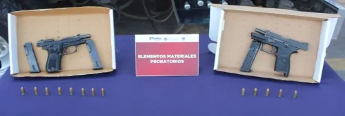 Aseguró policía municipal de Puebla dos armas de fuego; una pareja fue detenida