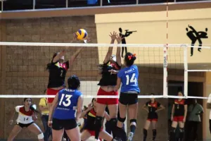 Debutan Borreguitas con victoria en Universiada