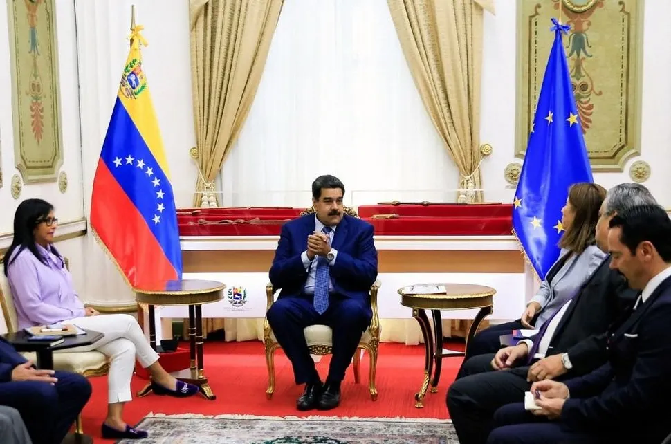 Venezuela expulsa a la embajadora de la UE y le brinda 72 horas para dejar el país