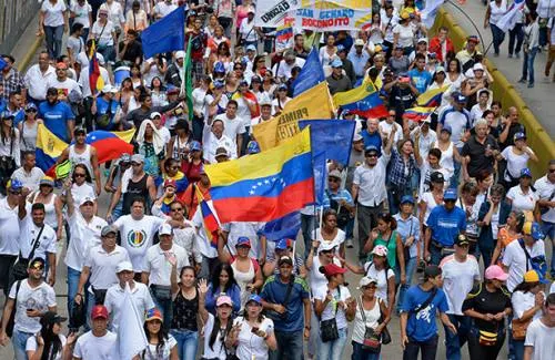Maduro ha ahogado a Venezuela; inflación descontrolada