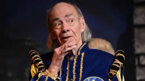 “El Loco” Valdés fue hospitalizado por problemas de salud