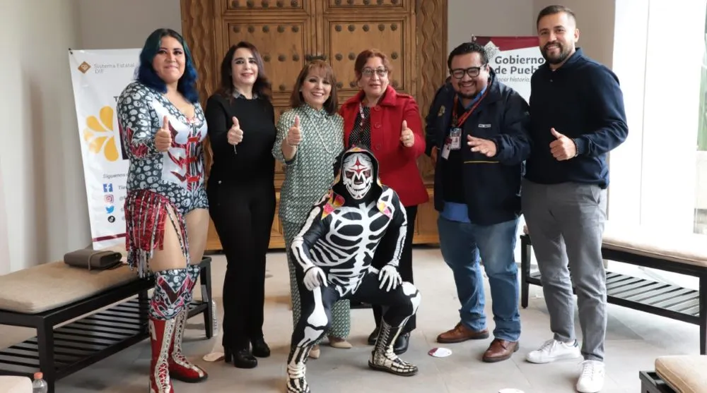 Lucha libre con causa, ayudemos a escuchar