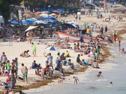 EU prohíbe a sus trabajadores viajar a Playa del Carmen