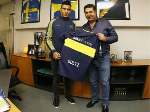 Paolo Goltz firma con Boca Juniors