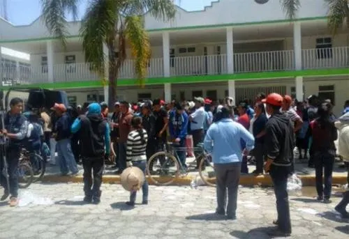 Tras ser sorprendidos, ladrones se salvan de ser linchados en Felipe Ángeles