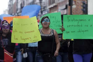 Sexoservidoras piden al ayuntamiento permanecer en burdeles del centro