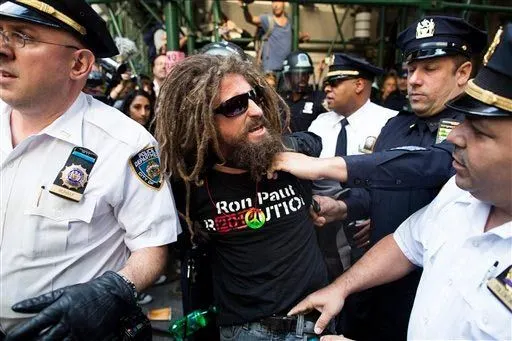 Arrestan a 35 personas en primer aniversario de Ocupa Wall Street