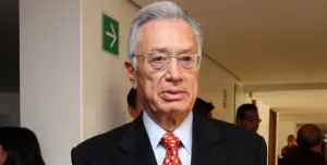 A sus 80 Años, Bartlett cree que los Poblanos somos Tontos