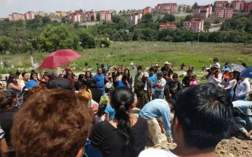 Retienen a reportera y fotógrafo de La Prensa durante cobertura en Nicolás Romero