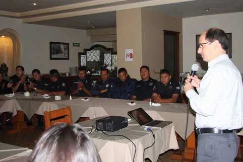 Turismo Municipal capacita a personal de la SSPTM