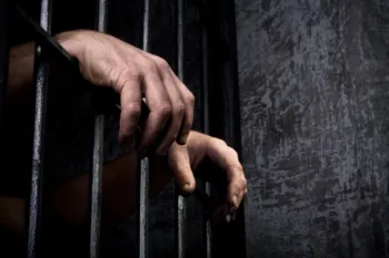 Condenan a dos hombres a 22 años de prisión por homicidio y robo a un banco en Chietla