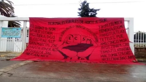 Barbosa asume compromiso de mejorar condiciones de Normal de Teteles