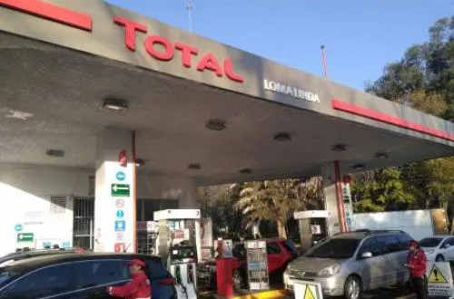 La petrolera francesa Total abre su primer gasolinera en México