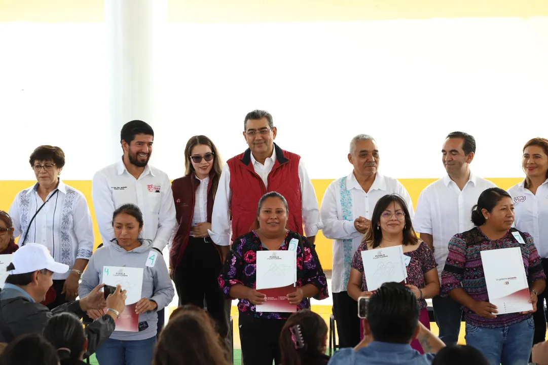Gobernador de Puebla inaugura techado de la escuela primaria “Unión y Progreso”