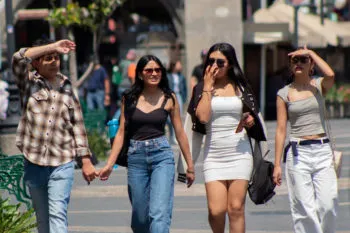 Sábado soleado en Puebla: altas temperaturas y vientos moderados