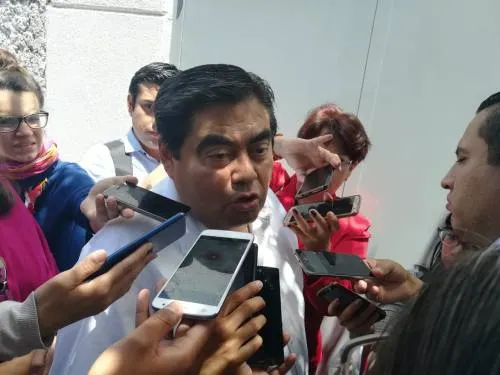 Barbosa confirma que Martín Mirón no será candidato de Morena a la alcaldía de Palmar de Bravo