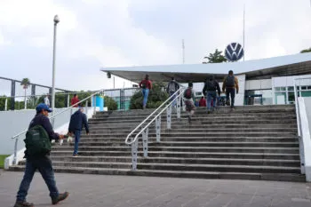 Sin acuerdo entre Volkswagen y trabajadores; sindicato busca incremento de hasta 9%