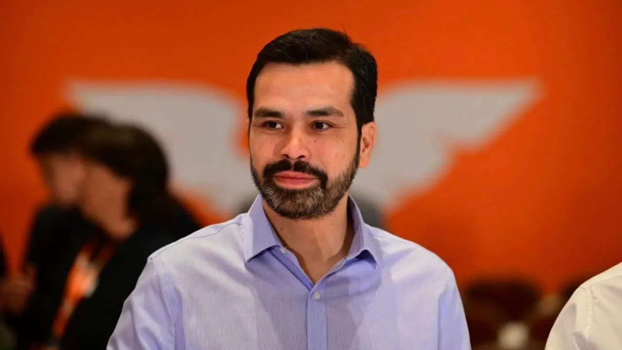 Jorge - Álvarez - Máynez - modelo - bukele