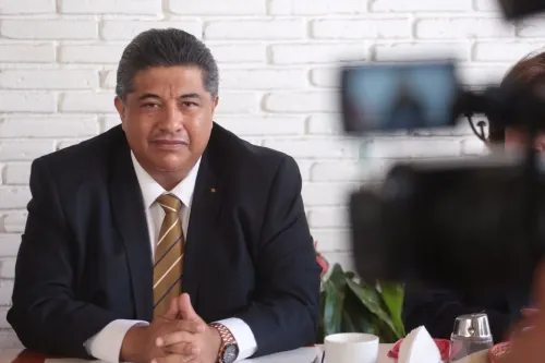 Notarías constituyeron 121 empresas fantasma para desviar recursos, revela Romero Serrano