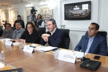 Comparecen en Congreso de Puebla ocho aspirantes a la presidencia de la CDHE