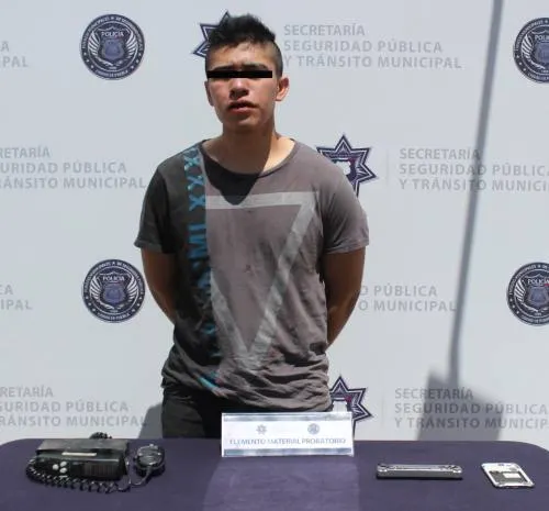 Detuvo Policía Municipal de Puebla a hombre por robo a taxista