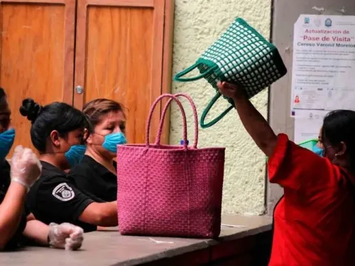 Mueren por coronavirus custodia y reo en penal de Atlacholoaya