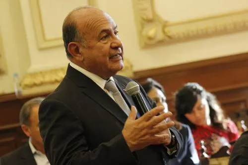 Fisuras en el Salón de Cabildo ya fueron reparadas; no hay riesgo: Sergio Vergara