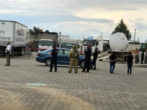Explosión en agencia de servicio Isuzu de la Puebla-Atlixco deja un muerto y dos heridos