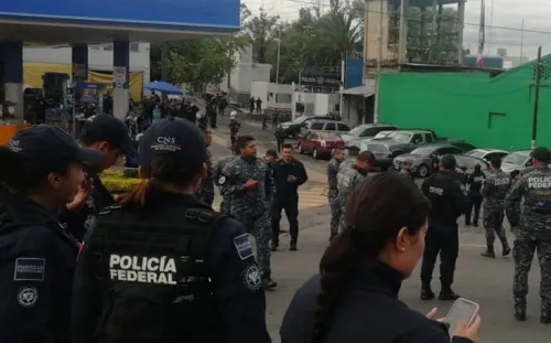 Policías federales se manifiestan por segundo día por incorporación a Guardia Nacional