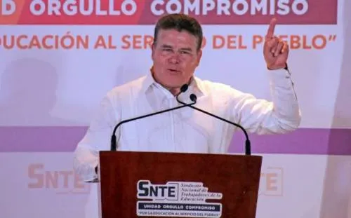 Suspenden a Juan Díaz como líder del SNTE