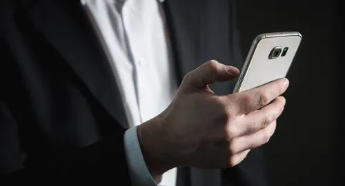 ¿Adiós a la era de los SMS? Google lanzará su propio servicio de mensajería