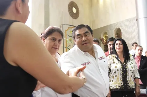 Barbosa urge a Gobierno ponga en marcha protocolos para frenar violencia contra las mujeres