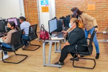 Bolsa de trabajo del municipio de Puebla brinda apoyo en la búsqueda de empleo