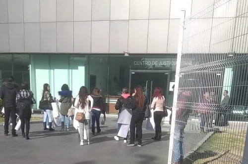 Familia de Ariana tiene esperanza de que aparezca con vida
