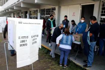 Participación de funcionarios en las elecciones de 2024 será decisión de cada uno: Sergio Céspedes