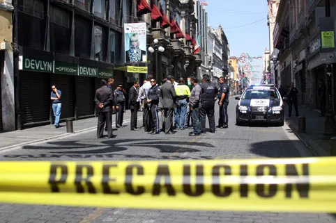 Falsa amenaza de bomba en Bancomer de Reforma