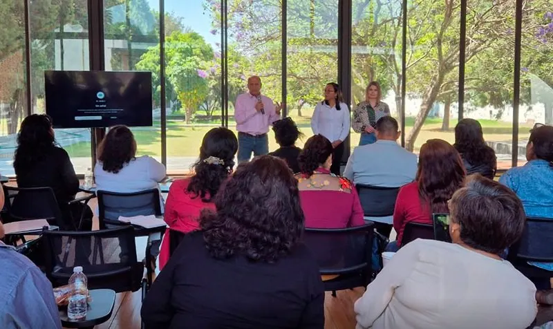 Capacitan a cooperativas del estado en modelos de negocio, crecimiento y sostenibilidad