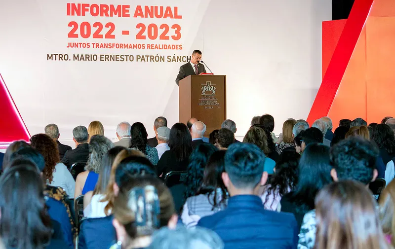 ibero-puebla-informe-rector-mario-patron-sanchez