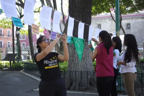 Feministas piden la despenalización del aborto en Puebla