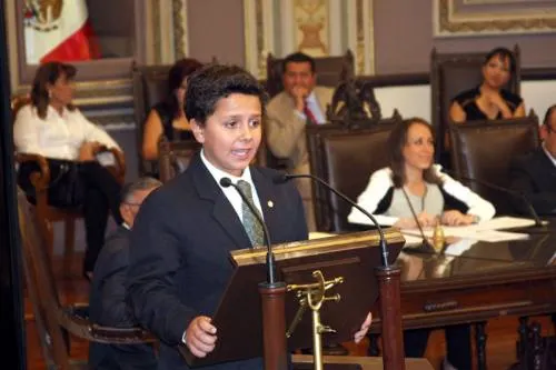 Entregan Declaratoria del décimo Parlamento de las Niñas y los Niños