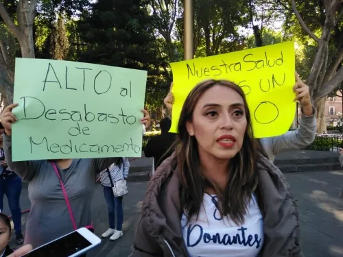 Pacientes trasplantados del IMSS exigen a AMLO la dotación de medicamentos inmunosupresores