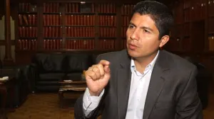 El mentor de La Paca y de Chapa Bezanilla es el Abogado de Lato Rivera